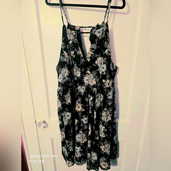 torrid Dresses & Skirts - Torrid Floral Black Sleeveless Dress (2)
